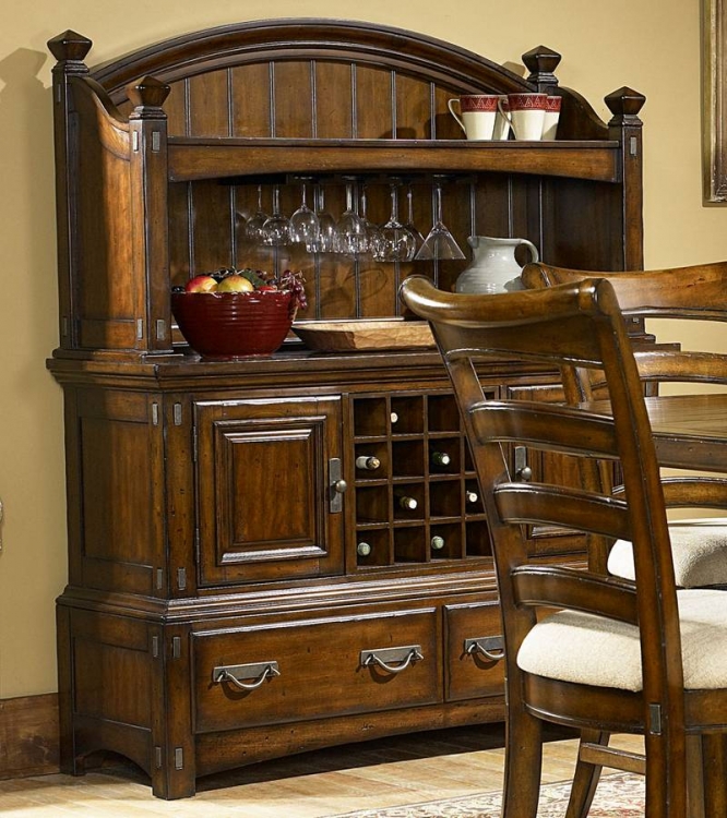 Pasadena Valley Sideboard with Hutch