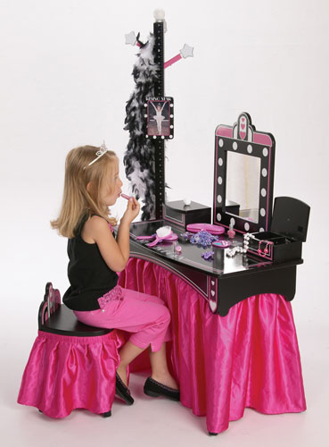 Levels of Discovery A Star is Born Vanity Table & Chair Set