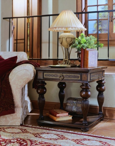 Pulaski Casa Cristina End Table PF-558113 at Homelement.com