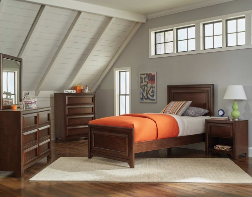 Greenough Panel Bed Set - Maple Oak